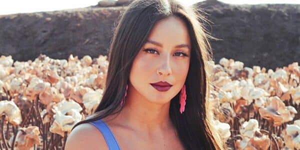 El abogado Maximiliano Lobos fue criticado por un comentario sobre Denise Rosenthal en X, donde cuestionó su "empoderamiento femenino" con una foto de 2024