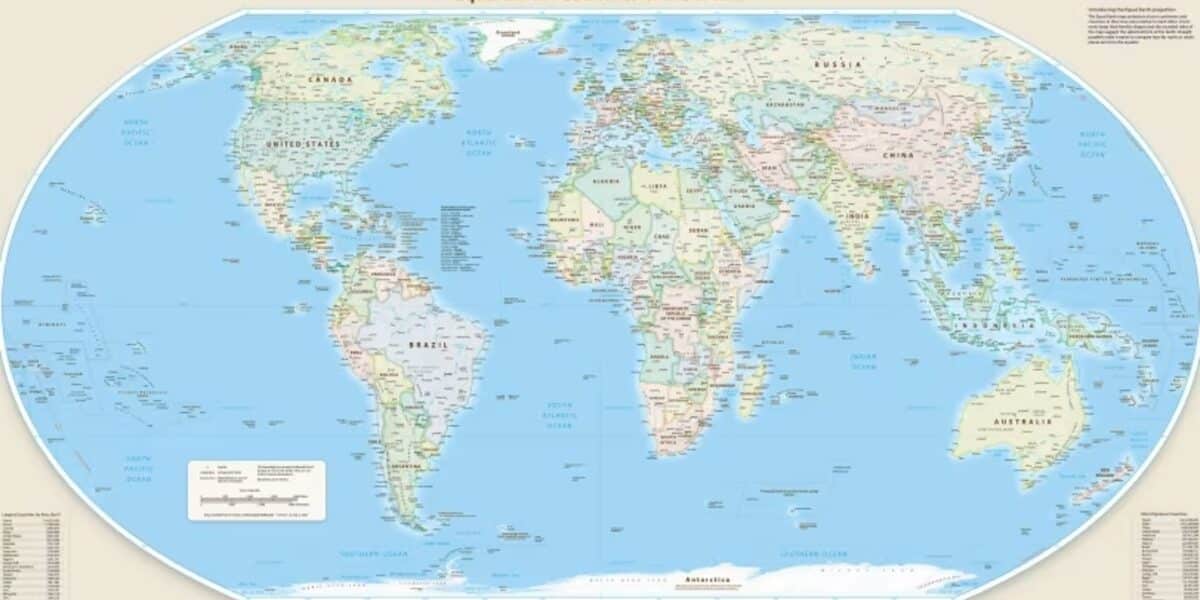 Comparación entre el mapa de Mercator y la proyección Equal Earth respaldada por la ONU