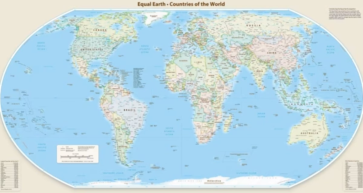 Comparación entre el mapa de Mercator y la proyección Equal Earth respaldada por la ONU