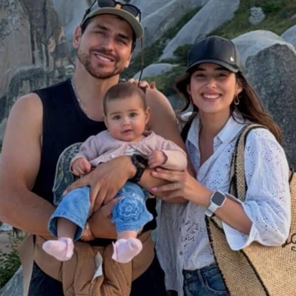 Pangal Andrade junto a su hija Alanna en una imagen familiar, el exchico reality que genera debate en redes con sus registros deportivos junto a la pequeña
