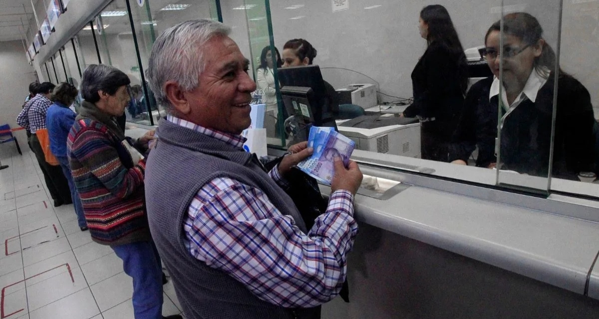 La PGU subió a $250.275 para mayores de 75 años en septiembre de 2026; el monto máximo llegará a los mayores de 65 en septiembre de 2027.