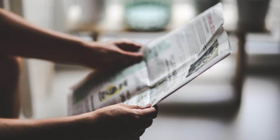 Publimetro S.A., sociedad del diario gratuito, solicitó su quiebra ante el 15° Juzgado Civil de Santiago con pasivos por casi $14.000 millones y 71 trabajadores en la incertidumbre.
