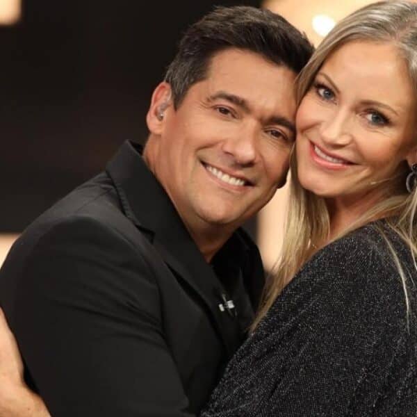 Rafael Araneda y Marcela Vacarezza, el matrimonio de rostros de TV que estaría en crisis según rumores surgidos tras un mensaje del animador en Instagram
