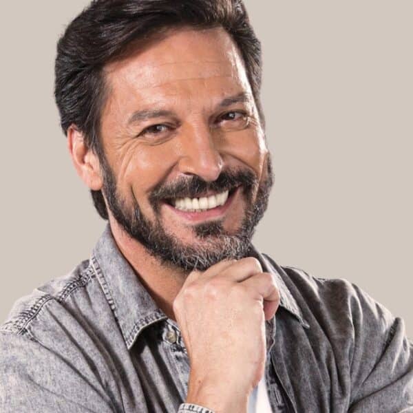 Chilevisión decidió mantener a Rafael Cavada fuera de pantalla este fin de semana tras su abrupta salida del noticiero