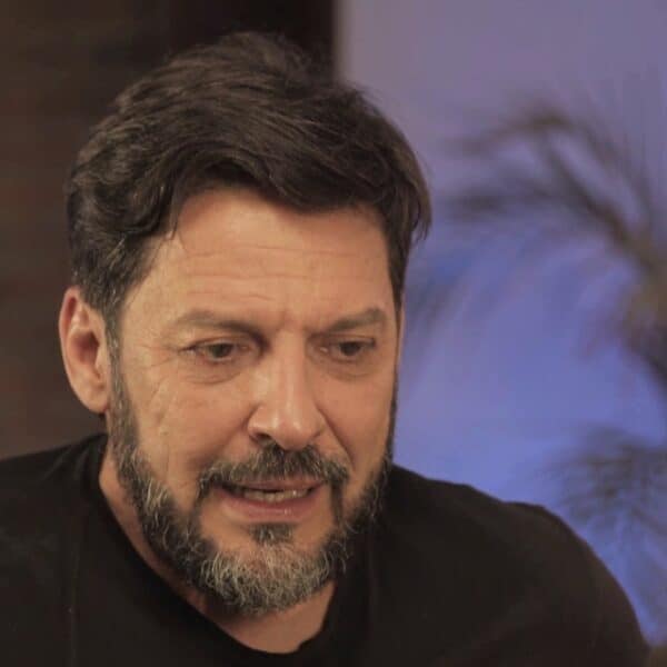 Rafael Cavada durante su reaparición pública en el programa Turno AM del canal de streaming Turno.