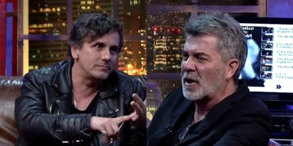 Sergio Lagos y Juan Carlos "Pollo" Valdivia conversando en el set de televisión, en alusión a la íntima entrevista en el programa Algo Personal donde el conductor le preguntó sobre las pérdidas personales y afectivas tras su separación con Nicole, dando paso a una sentida reflexión del animador sobre vivir con pasión y convicción.