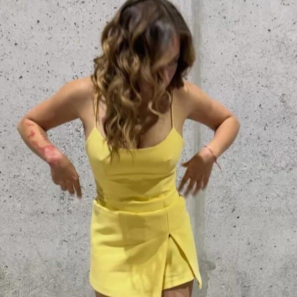 Skarleth Labra comparte una foto junto a un hombre no identificado que encendió rumores de un nuevo romance.