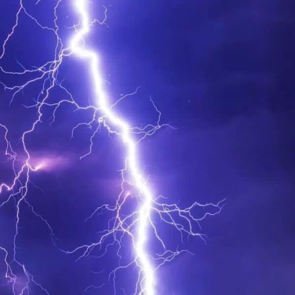 tormentas eléctricas entres regiones.