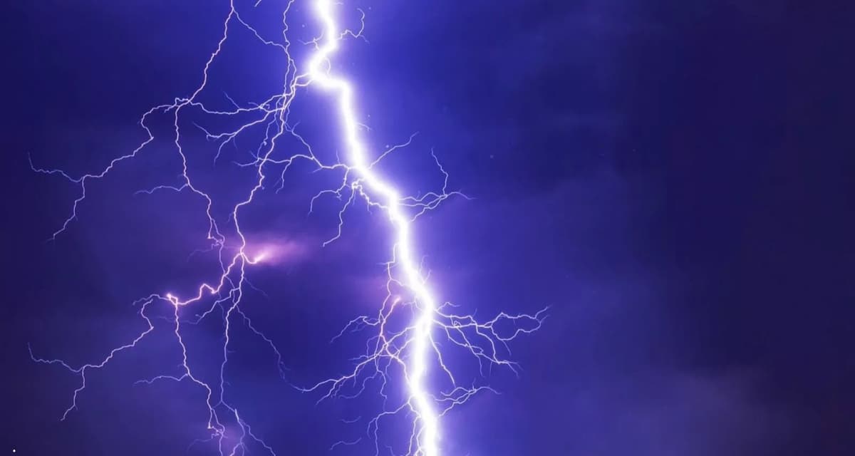 tormentas eléctricas entres regiones.