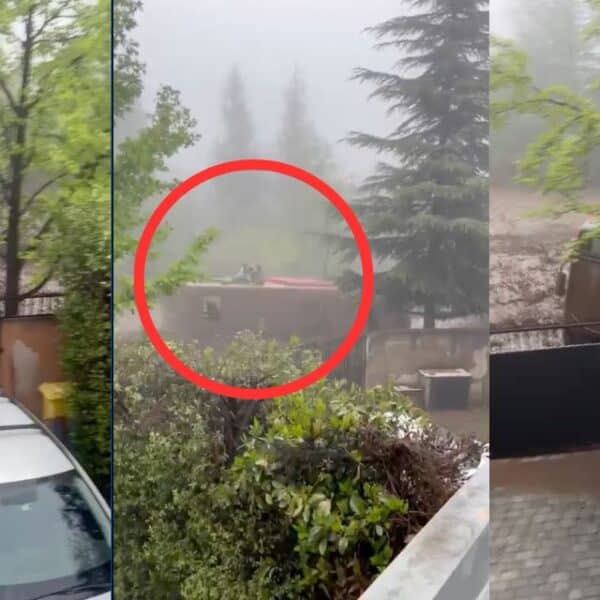 Aluvión en Las Condes arrastra vehículos durante las intensas lluvias registradas en San Carlos de Apoquindo.