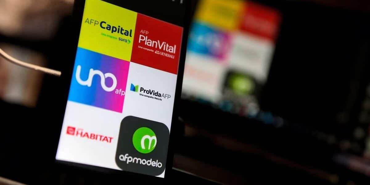 Oficinas financieras en Santiago en el contexto de los cuestionamientos a los gerentes de las AFP por las pérdidas del Fondo E