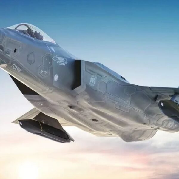Avión de combate F-35 Lightning II, modelo vinculado a las conversaciones sobre la futura modernización de la Fuerza Aérea de Chile.