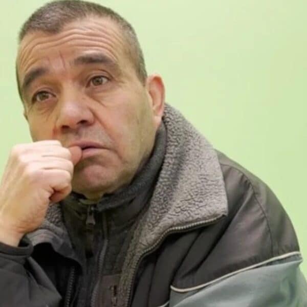 Hugo Bustamante escoltado por Gendarmería tras conocerse su sobreseimiento por el doble homicidio de 1996 en Villa Alemana