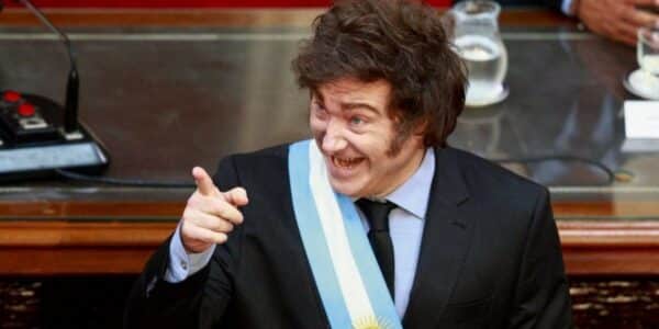 Javier Milei, presidente de Argentina, en medio del debate por la disminución de empresas empleadoras y empleo registrado.