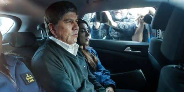 Manuel Monsalve, exsubsecretario del Interior, quien deberá retomar el arresto domiciliario total tras una resolución de la Corte de Apelaciones de Santiago.