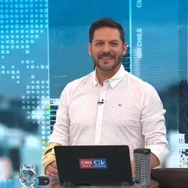 Matilde Burgos fue confirmada como nueva conductora de Chilevisión Noticias AM de fin de semana, asumiendo el puesto que dejó Rafael Cavada y manteniendo sus programas en CNN Chile.