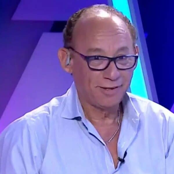 El comentarista Mauricio Israel tras confirmarse su continuidad en el canal Tevex en medio de los rumores sobre su futuro