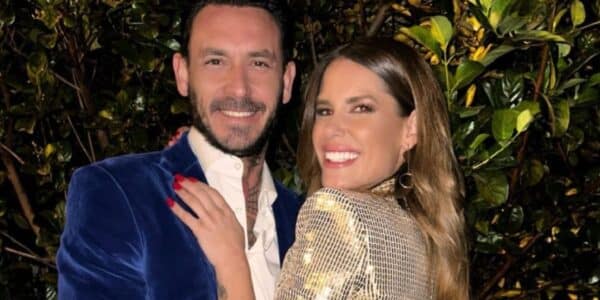 Mauricio Pinilla y Gala Caldirola aparecen juntos en una fotografía, en medio de la atención generada por su reciente intercambio en redes sociales.