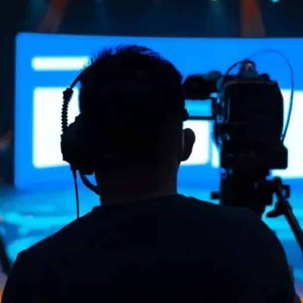 Noche de Suerte, el programa nocturno de farándula de TV+, tendría fecha de término tras conflictos internos y un problema con su auspiciador.