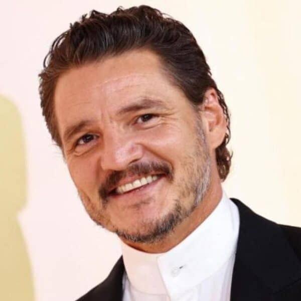 Pedro Pascal durante una entrevista con CHV Noticias en la que habló sobre Chile y el aluvión de Las Condes.