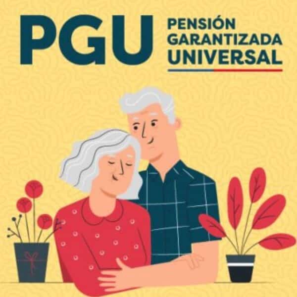 Adulto mayor revisando su liquidación de pensión, imagen referencial del aumento de la PGU que beneficia a los pensionados chilenos según el calendario de la Reforma Previsional.