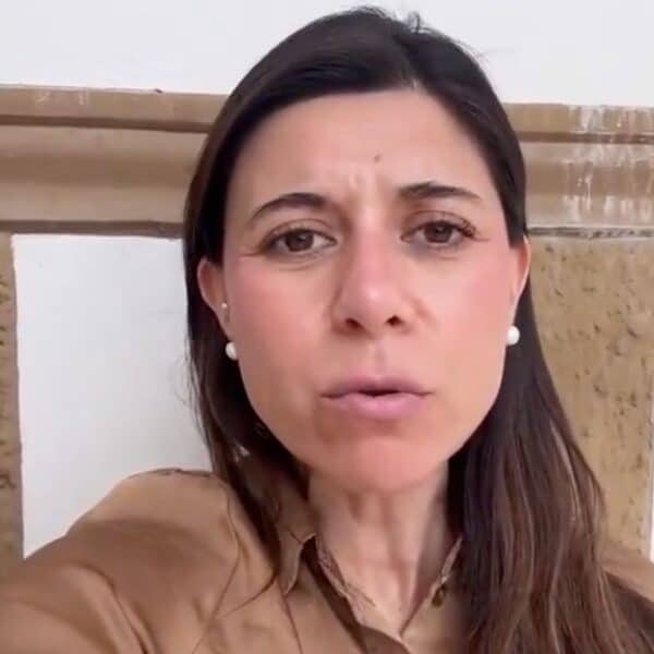 La senadora Daniella Cicardini durante una sesión del Senado, en medio de los cuestionamientos a las inversiones de las AFP en derivados financieros.