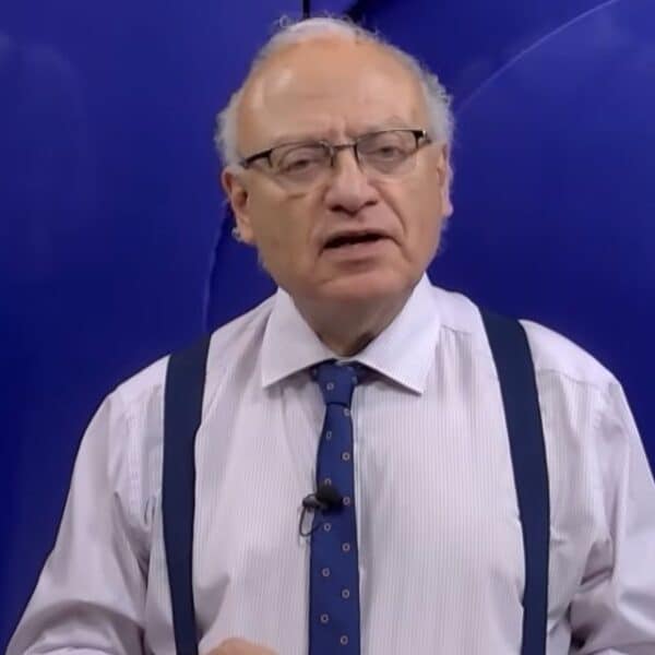 Tomás Mosciatti durante uno de sus comentarios de actualidad sobre las AFP y las pérdidas de los fondos de pensiones.
