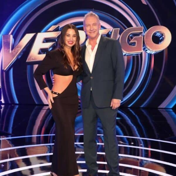 Tita Ureta y Martín Cárcamo en el estudio de Vértigo de Canal 13