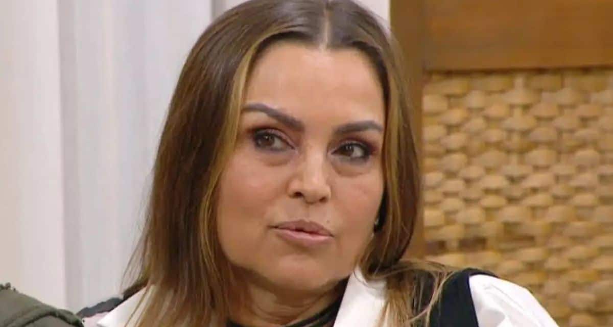 Yasmín Valdés muestra su rostro tras someterse a un procedimiento estético.